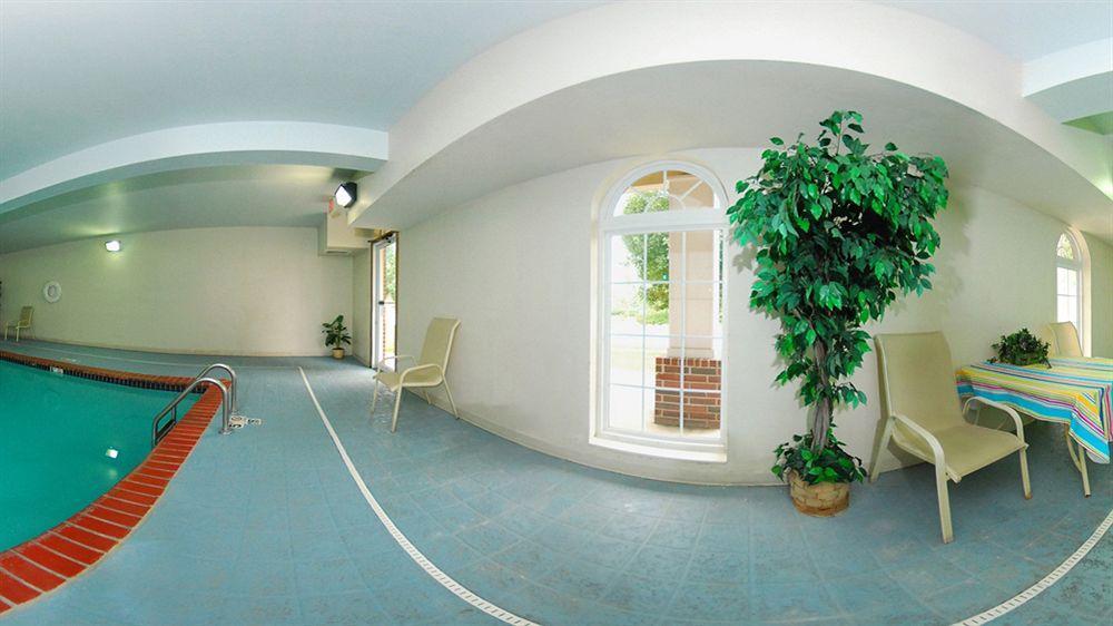 Quality Inn & Suites Chesterfield Village Springfield Zewnętrze zdjęcie